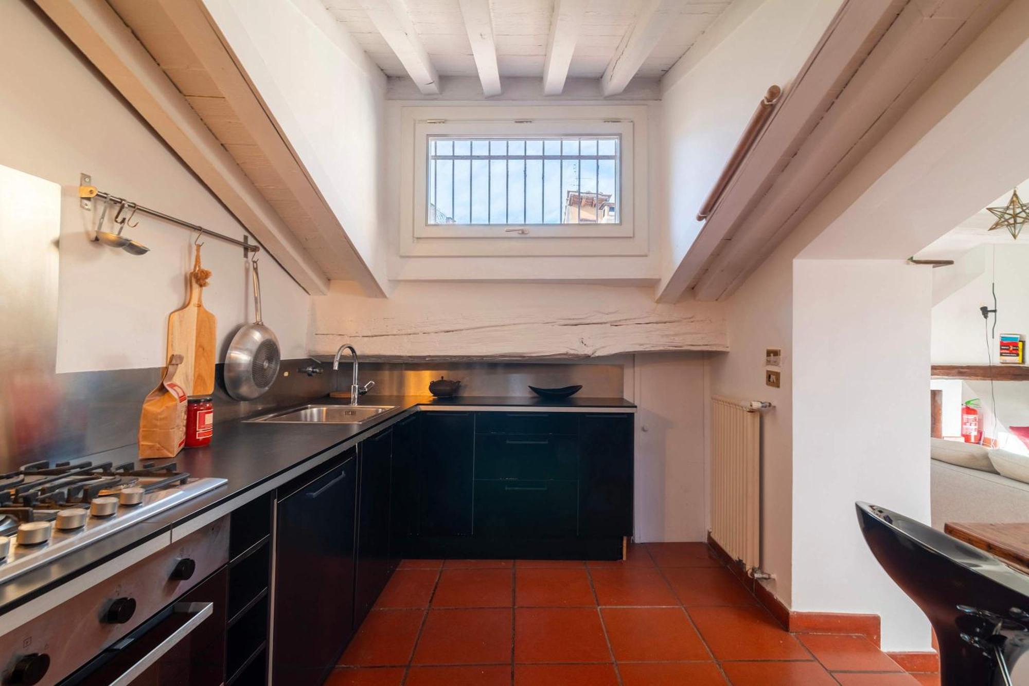 Campo De' Fiori Enchanting Attic Appartement