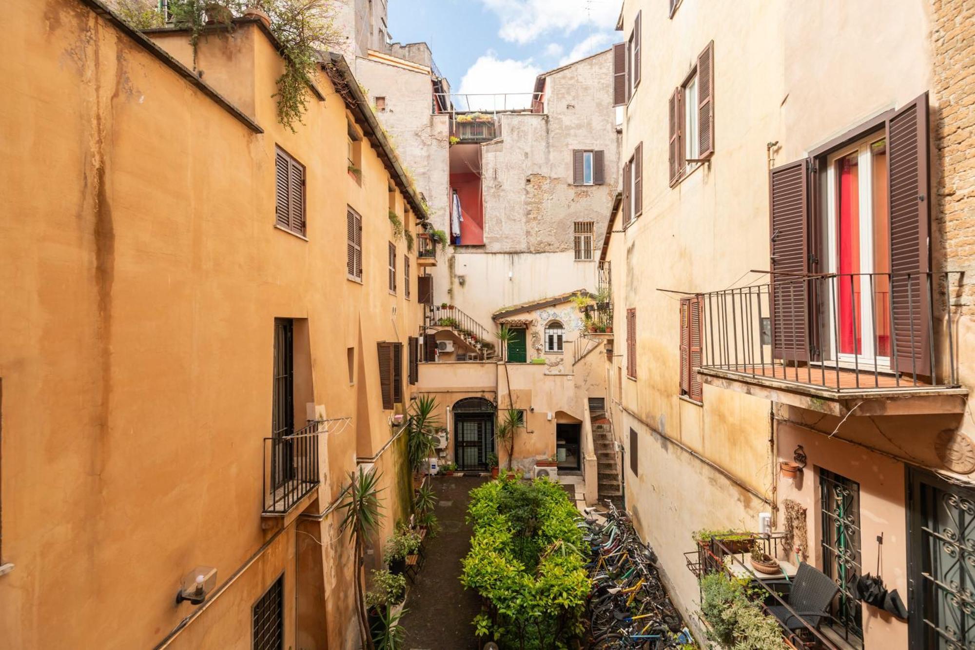Appartement Campo De' Fiori Enchanting Attic